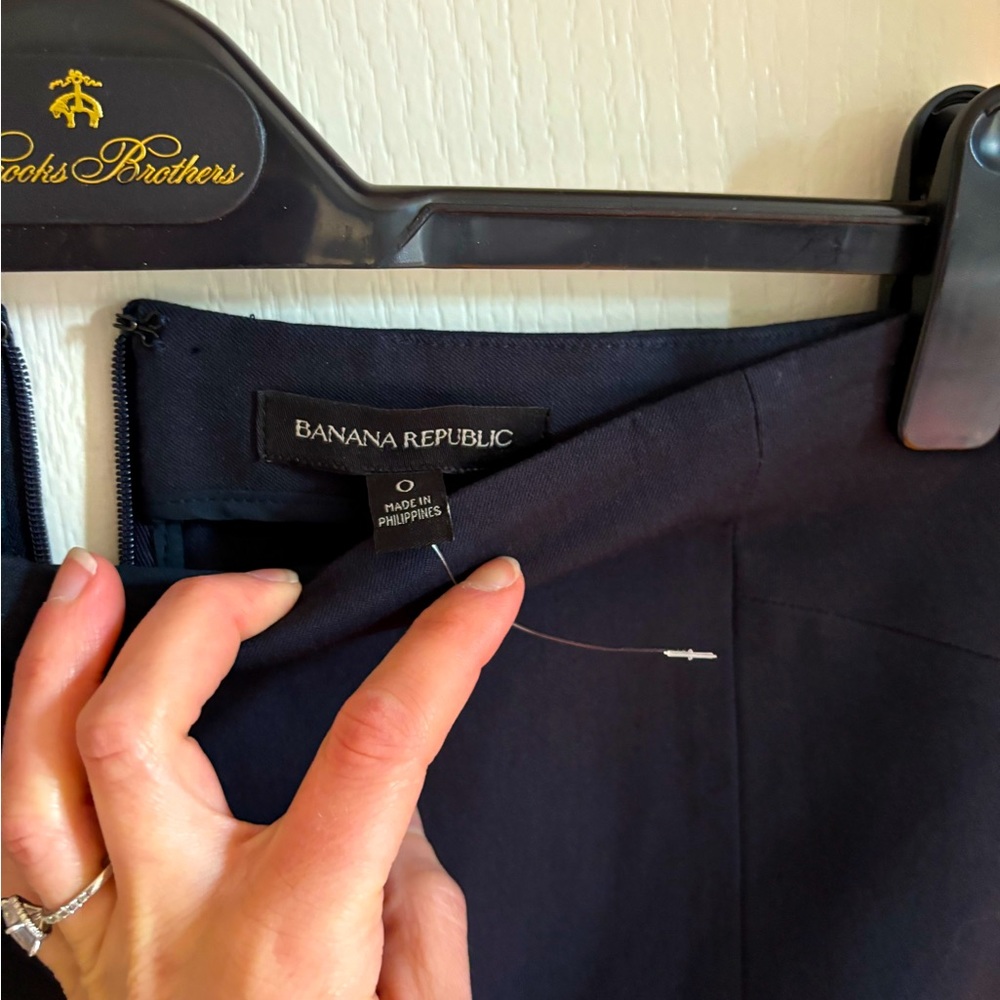 Banana republic pencil skirt, never worn